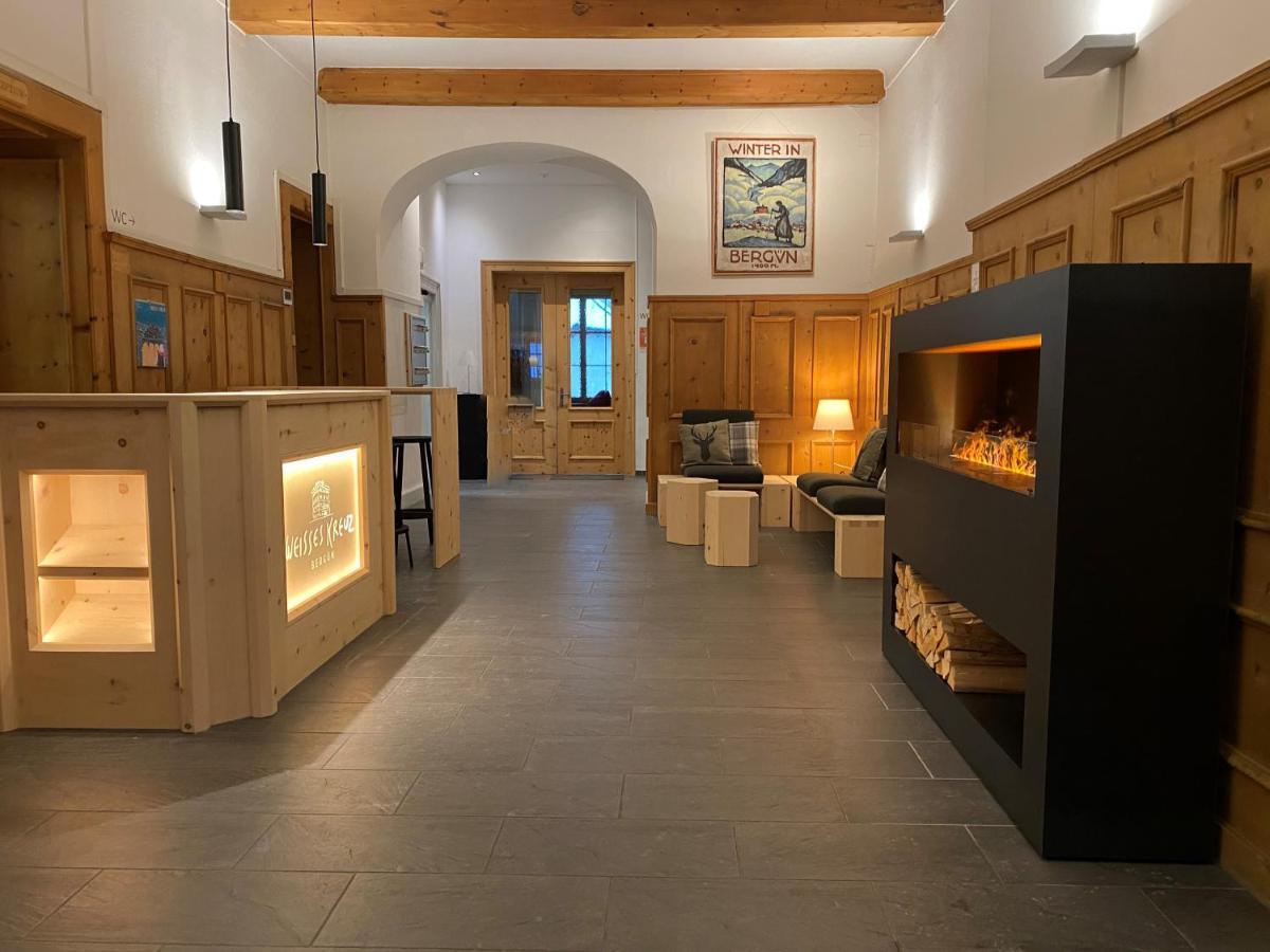 Hotel Weisses Kreuz Bergün Eksteriør bilde