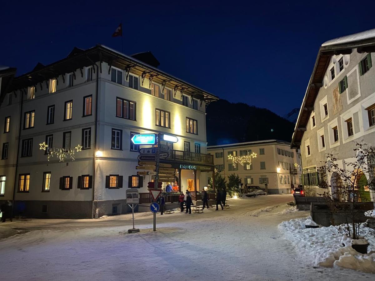 Hotel Weisses Kreuz Bergün Eksteriør bilde