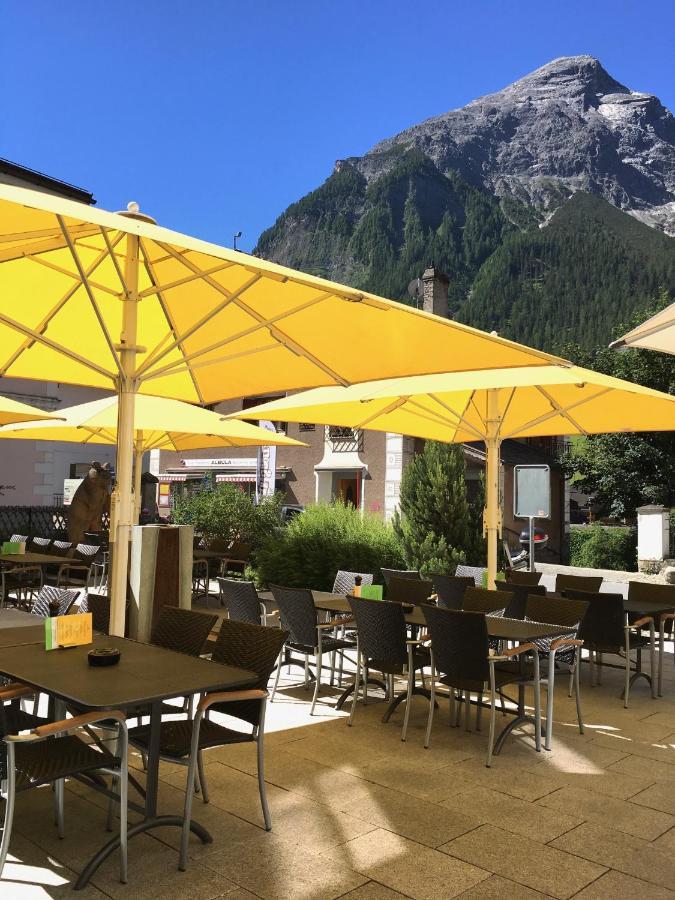 Hotel Weisses Kreuz Bergün Eksteriør bilde