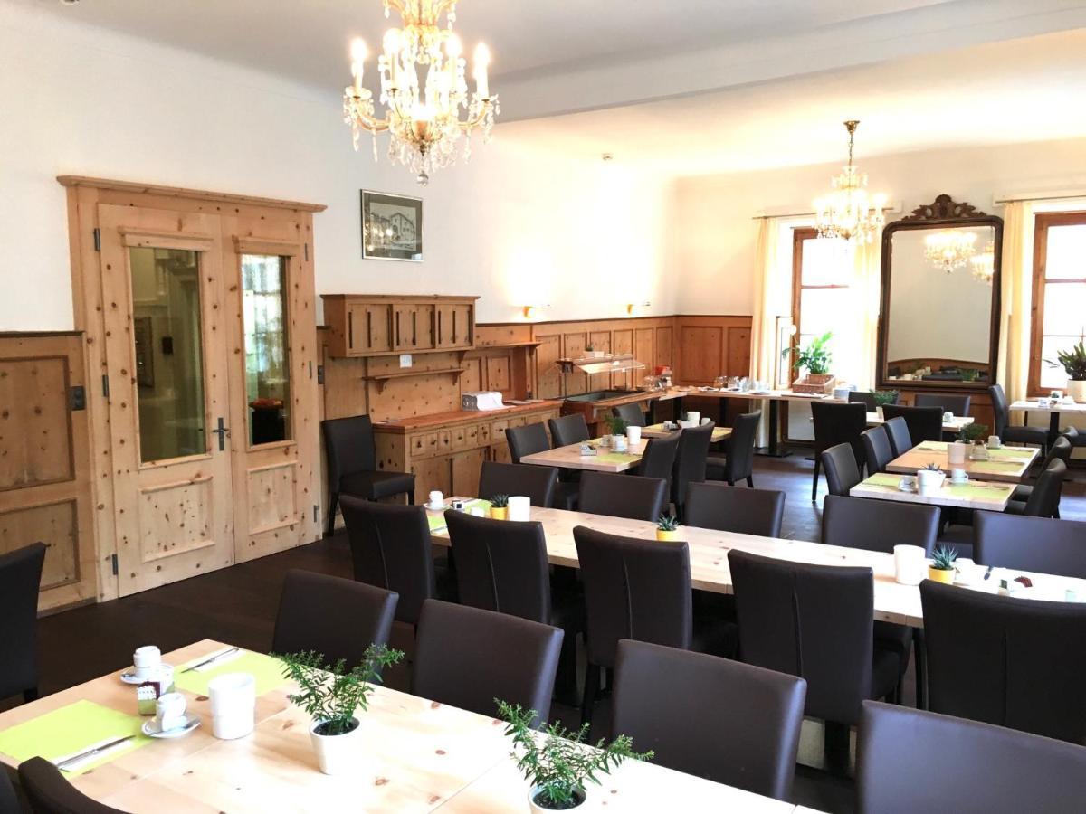 Hotel Weisses Kreuz Bergün Eksteriør bilde