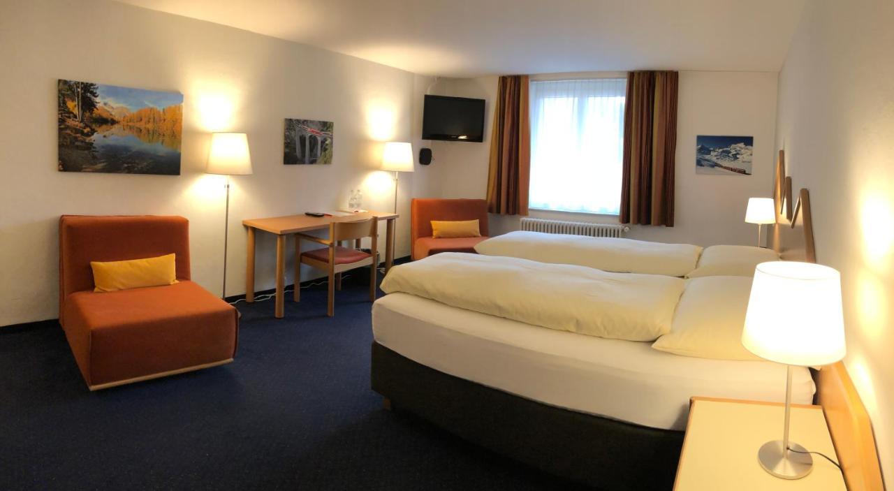 Hotel Weisses Kreuz Bergün Eksteriør bilde